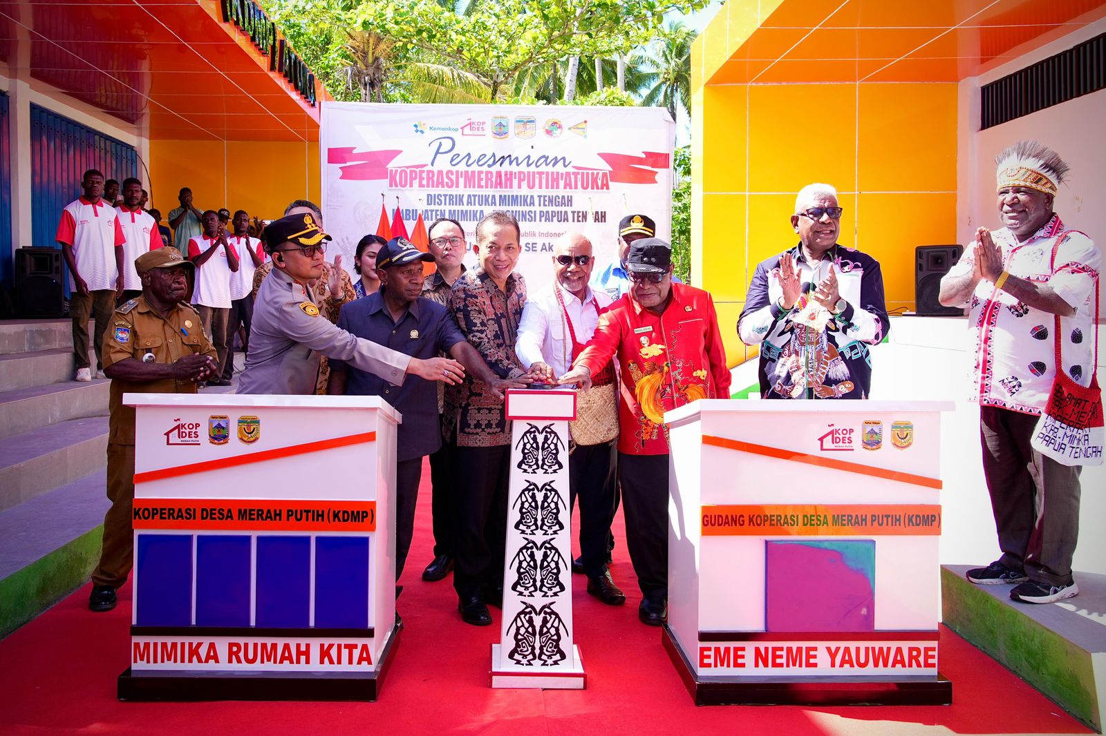 Wagub Papua Tengah: Kehadiran Menkop di Kampung Atuka Bukti Nyata Perhatian Negara Wagub Papua Tengah: Kehadiran Menkop di Kampung Atuka Bukti Nyata Perhatian Negara