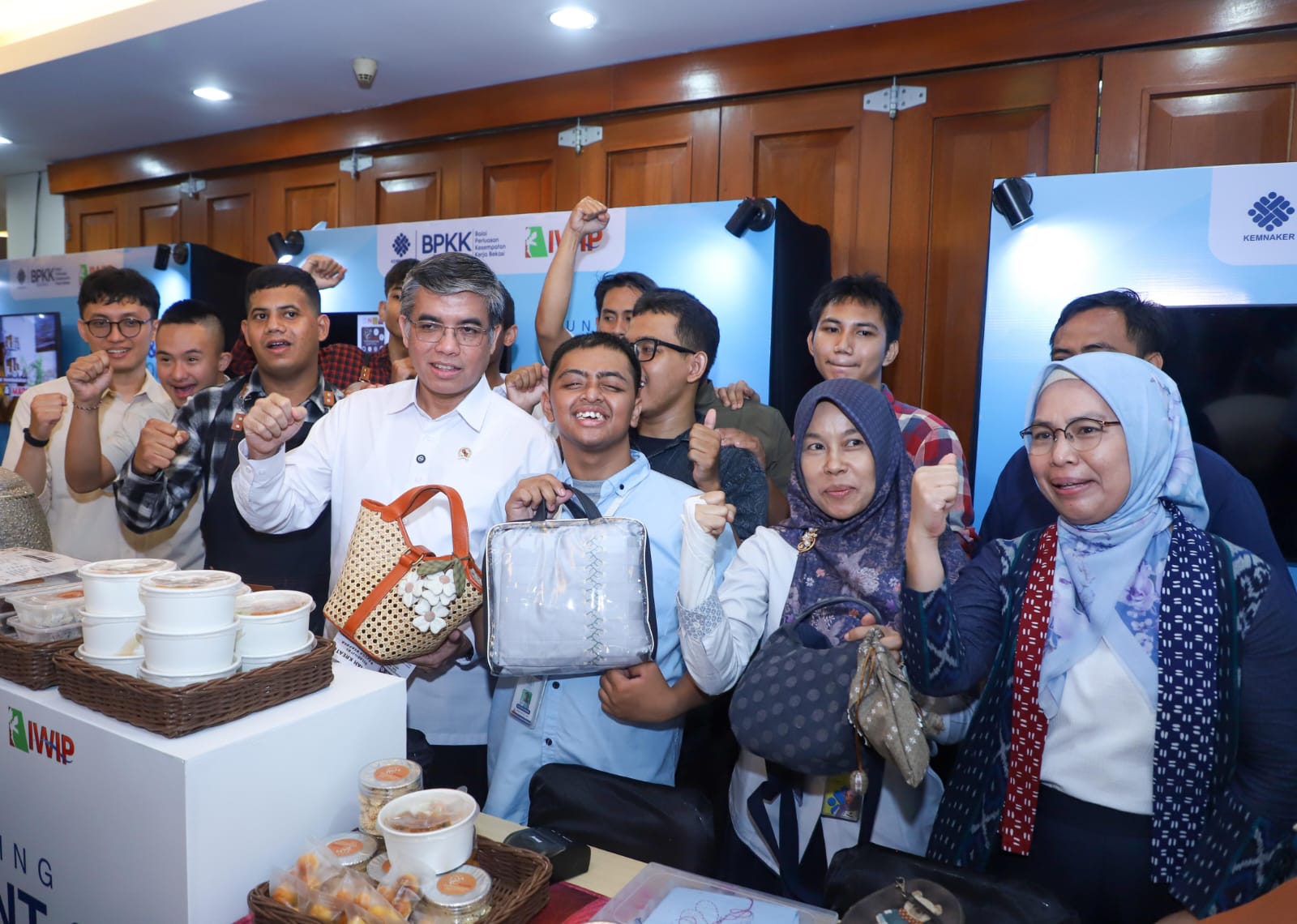 Talent and Innovation Hub Diluncurkan Kemnaker, Perkuat Kolaborasi Talenta Dan Industri Ciptakan Lapangan Kerja Talent and Innovation Hub Diluncurkan Kemnaker, Perkuat Kolaborasi Talenta Dan Industri Ciptakan Lapangan Kerja