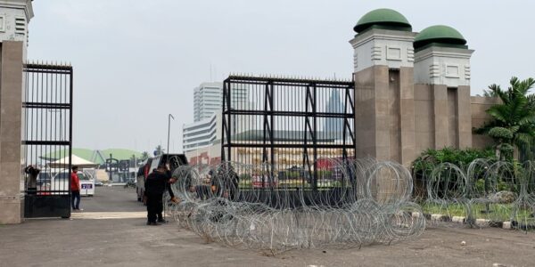 Didik Rachbini:Kinerja DPR Dinilai Lebih Buruk dari Era Orde Baru Didik Rachbini:Kinerja DPR Dinilai Lebih Buruk dari Era Orde Baru