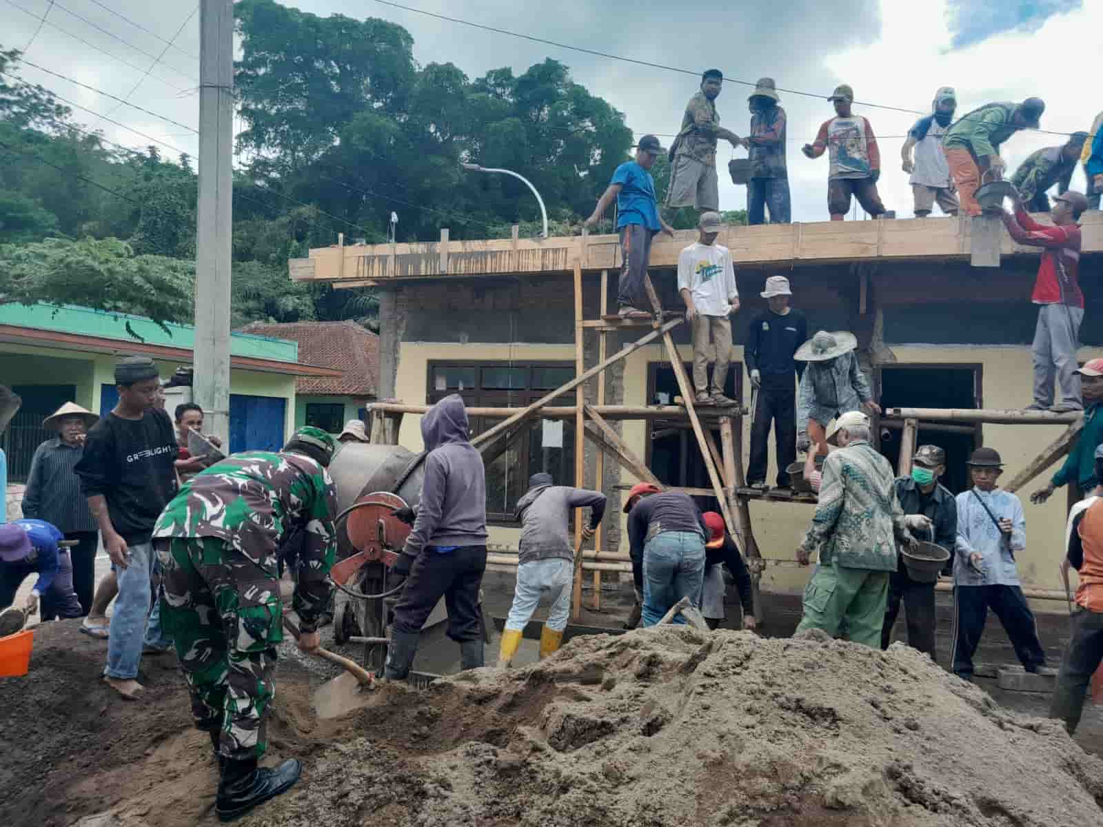 Pengecoran Kantor Bumdes Pengecoran Kantor Bumdes