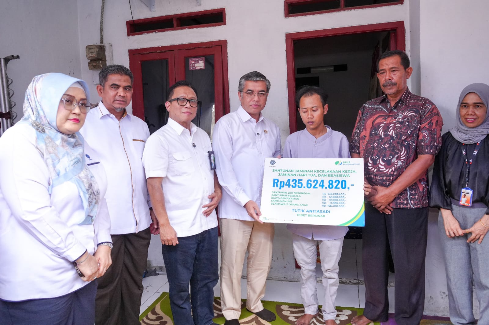 Menaker Yassierli Tegaskan Jaminan Sosial Untuk Semua Pekerja Menaker Yassierli Tegaskan Jaminan Sosial Untuk Semua Pekerja
