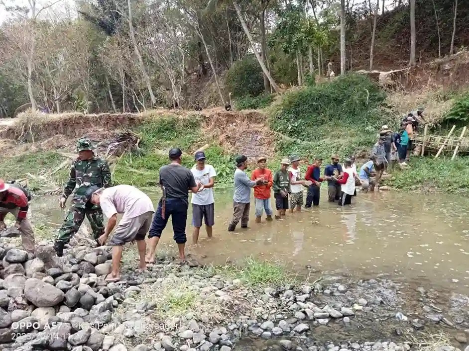 Gotong Royong Gotong Royong