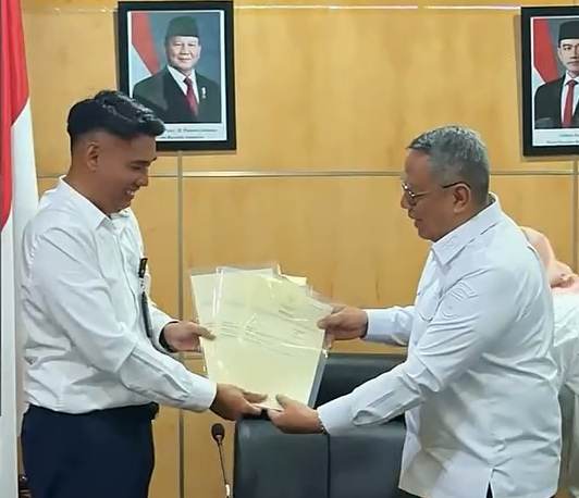 Kantah dan Pemkot Tangsel Siap Implementasikan Aplikasi SIGAP TANGSEL untuk Pelayanan Publik Kantah dan Pemkot Tangsel Siap Implementasikan Aplikasi SIGAP TANGSEL untuk Pelayanan Publik