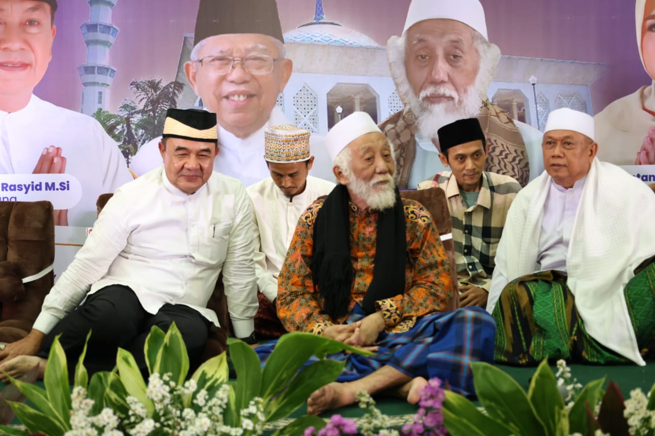 Bersama Abuya Muhtadi, Masyarakat Padati Al-Amjad, Gelar zikir dan Do’a Bersama Abuya Muhtadi, Masyarakat Padati Al-Amjad, Gelar zikir dan Do’a