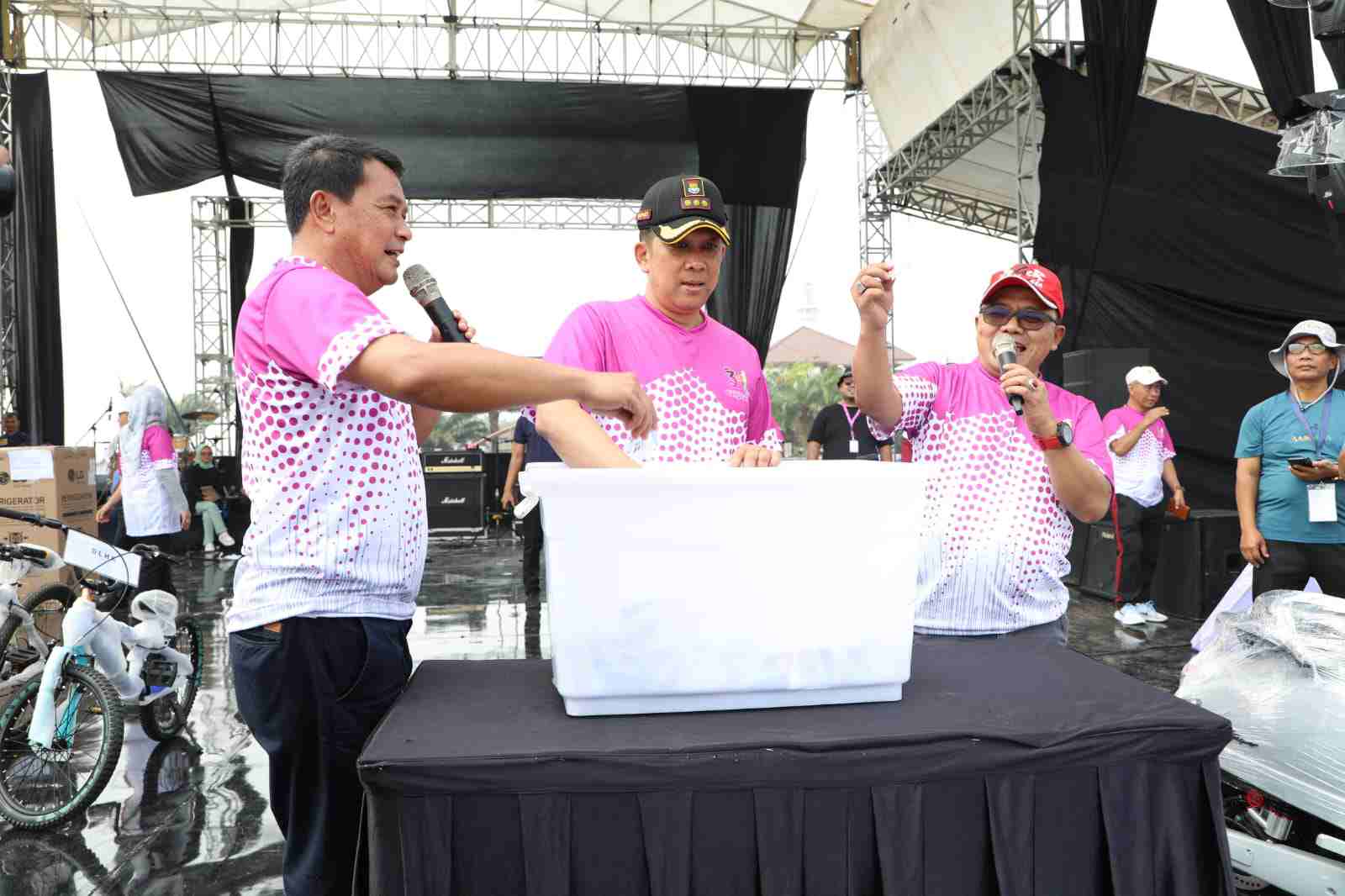 Gerak jalan HUT kabupaten Gerak jalan HUT kabupaten