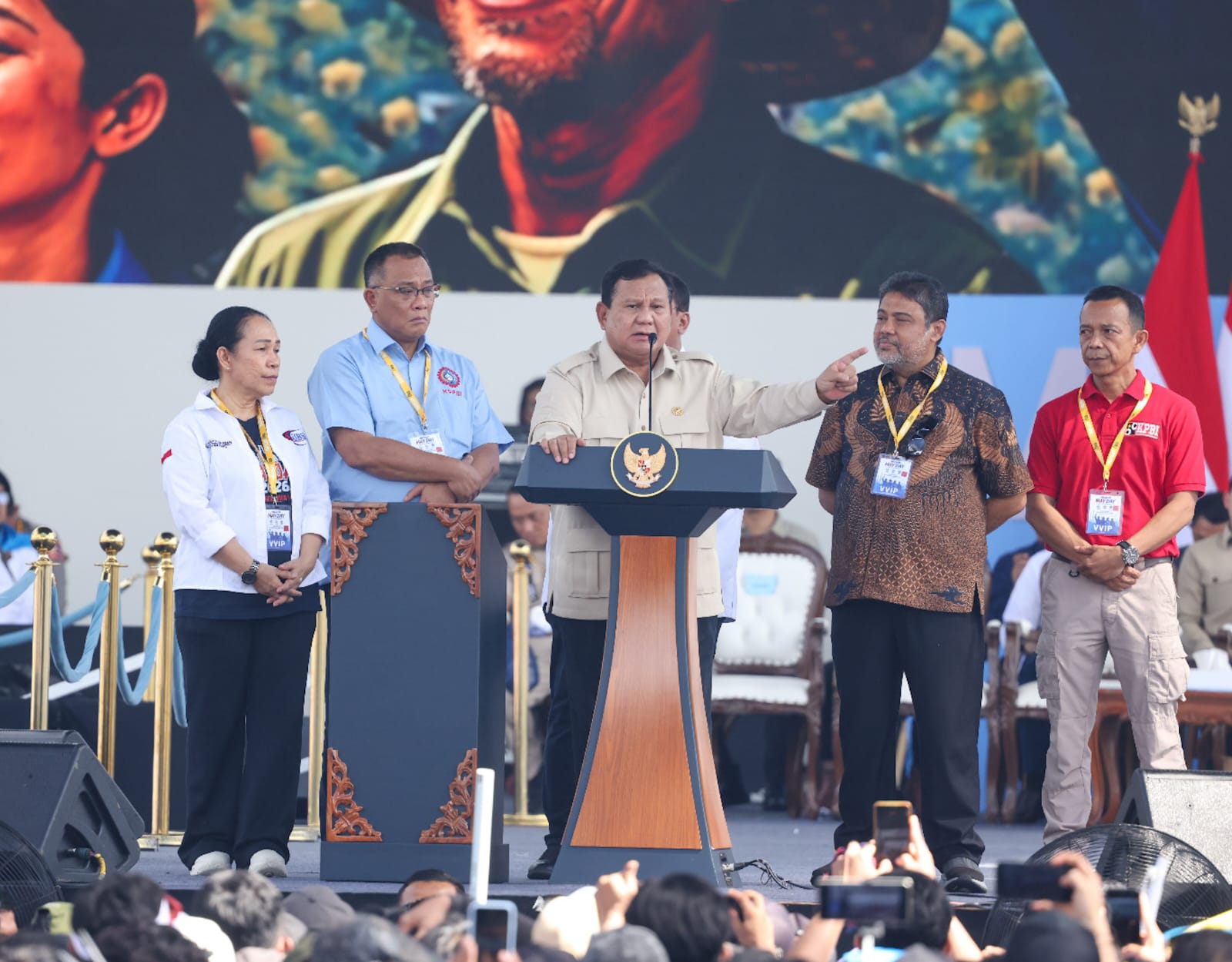 Presiden Prabowo Umumkan Serangkaian Kebijakan Perlindungan Pekerja pada May Day 2026 Presiden Prabowo Umumkan Serangkaian Kebijakan Perlindungan Pekerja pada May Day 2026