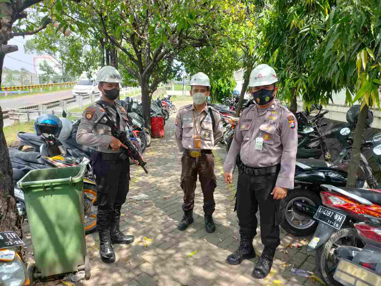 Ditpamobvit Polda Banten Lakukan Patroli Untuk Perkuat Keamanan Objek Vital Nasional Ditpamobvit Polda Banten Lakukan Patroli Untuk Perkuat Keamanan Objek Vital Nasional