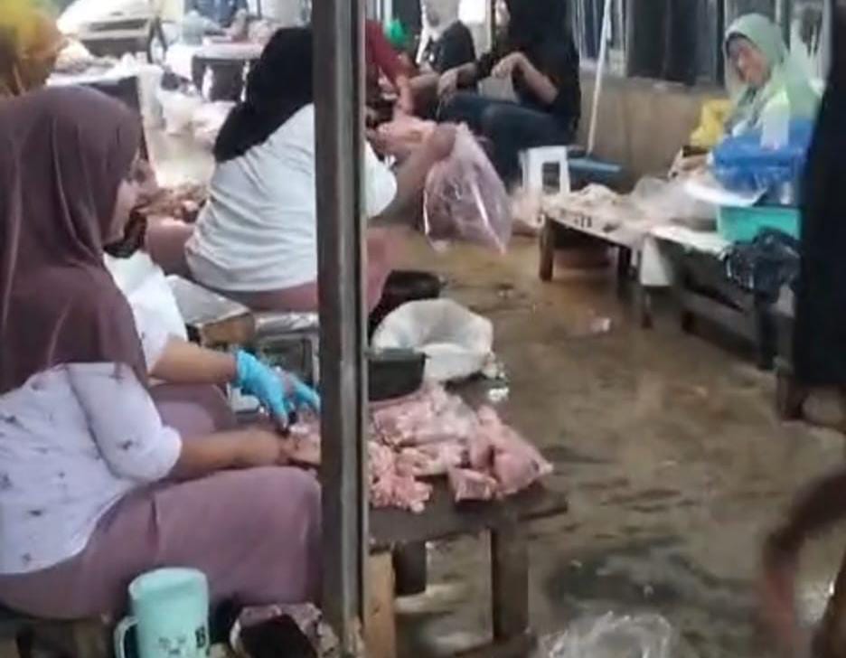 Warga Desa Ciseeng Mengucapkan Terima Kasih Kepada Pengusaha Ayam Fillet Warga Desa Ciseeng Mengucapkan Terima Kasih Kepada Pengusaha Ayam Fillet