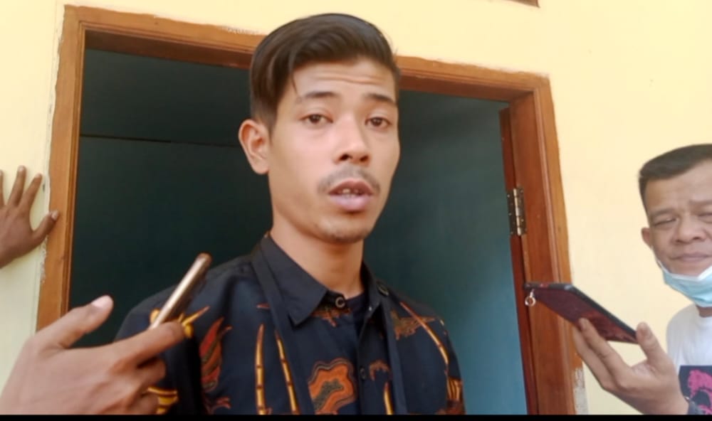 Pelantikan Ketua Katar Desa Diduga Cacat Konsiderans, Kades Cigoong Utara: Atas Arahan Ketua Katar Kecamatan Pelantikan Ketua Katar Desa Diduga Cacat Konsiderans, Kades Cigoong Utara: Atas Arahan Ketua Katar Kecamatan