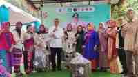 Waroeng Lengkong Bersama APINDO Tangsel Gelar Peringatan Hari Ibu, “Ibu Sehat Bahagia dan Berdaya, Keluarga Sejahtera” Waroeng Lengkong Bersama APINDO Tangsel Gelar Peringatan Hari Ibu, “Ibu Sehat Bahagia dan Berdaya, Keluarga Sejahtera”