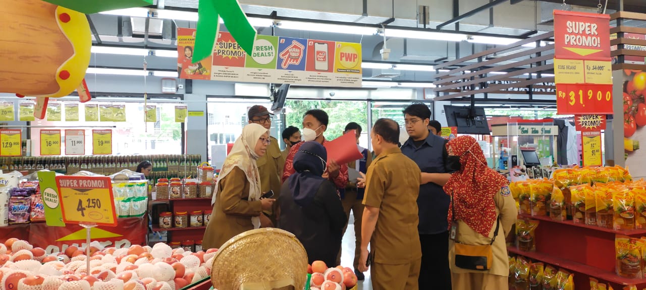 BPKN RI Didampingi Disperindag Tangsel Monitoring Kebutuhan Pokok Konsumen di Beberapa Pasar BPKN RI Didampingi Disperindag Tangsel Monitoring Kebutuhan Pokok Konsumen di Beberapa Pasar