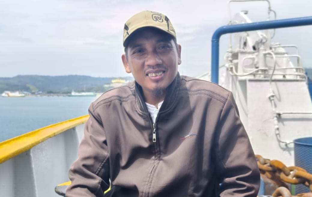 Aksi Demonstrasi Teluknaga Memanas, Dua Kelompok Bersitegang di Kantor Bupati Tangerang Aksi Demonstrasi Teluknaga Memanas, Dua Kelompok Bersitegang di Kantor Bupati Tangerang