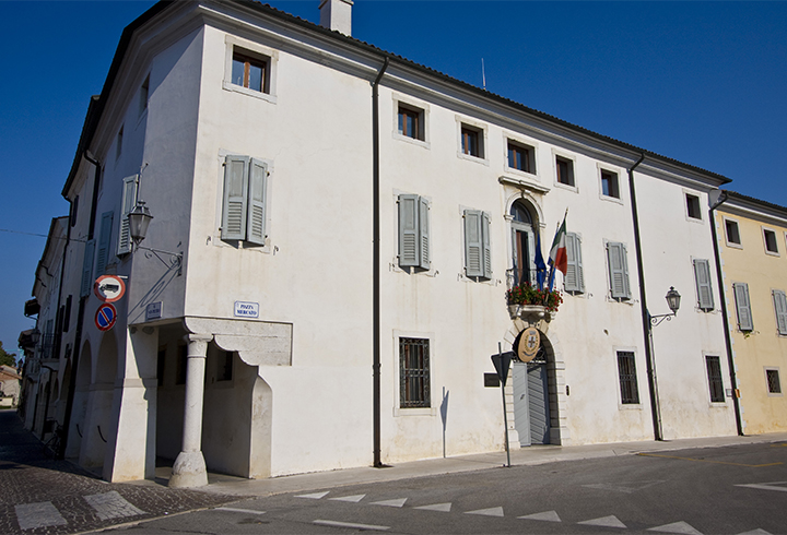 Palazzo del Comune di Valvasone Palazzo del Comune di Valvasone