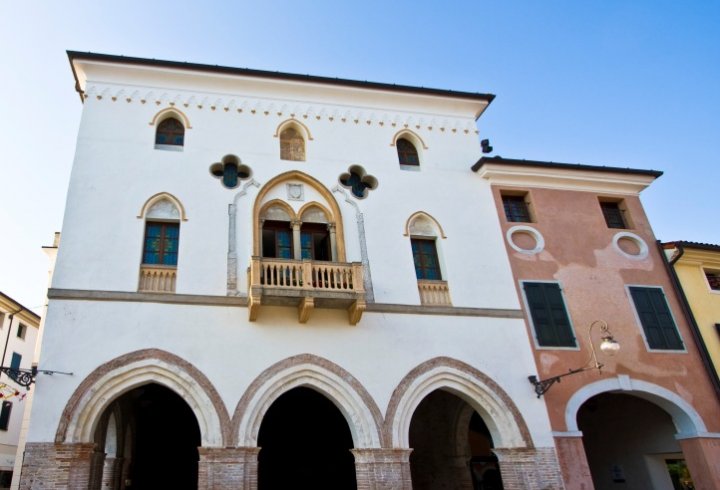 Loggia pubblica di San Vito al Tagliamento Loggia pubblica di San Vito al Tagliamento