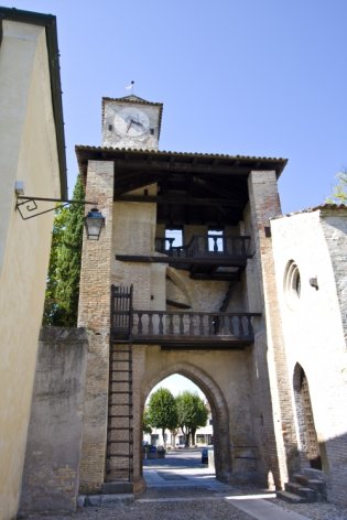 Castello medievale di Cordovado Castello medievale di Cordovado