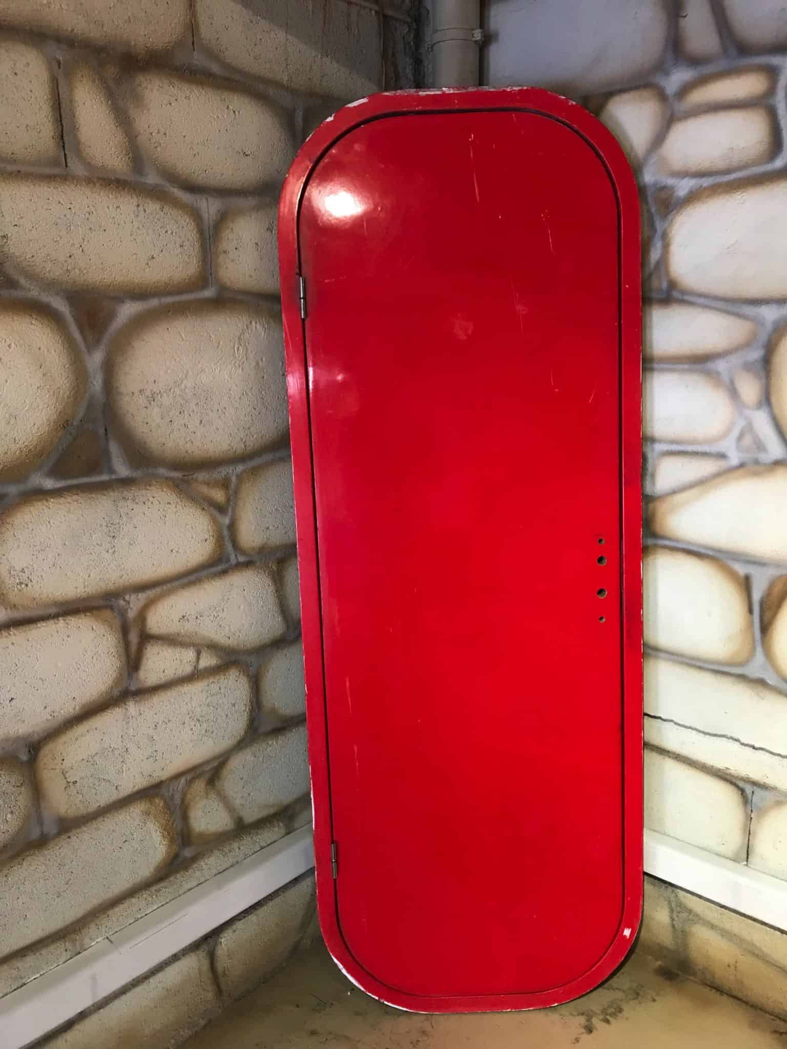 Charlotte Perriand – Porte Rouge LES ARCS 1600
