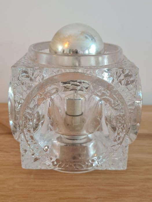 Lampe de table – ‘ice cube’ – Enchères