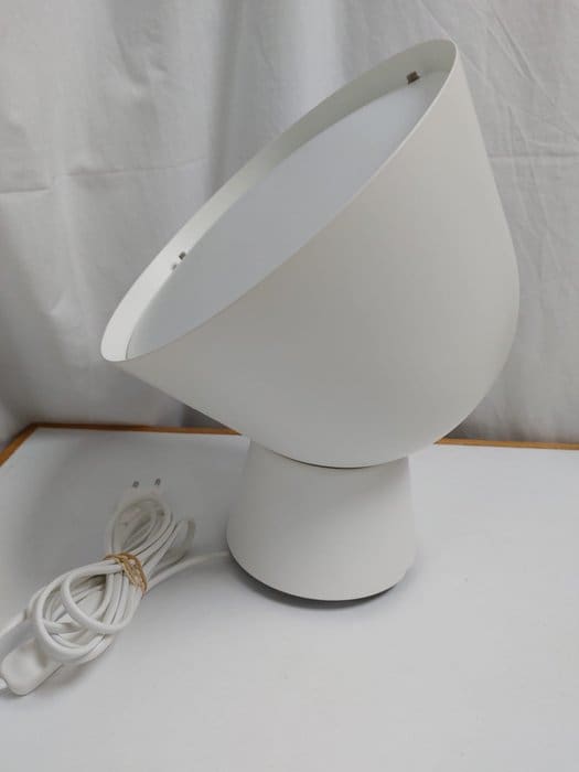 Ola Wihiborg – Ikea – Lampadaire, Lampe de table