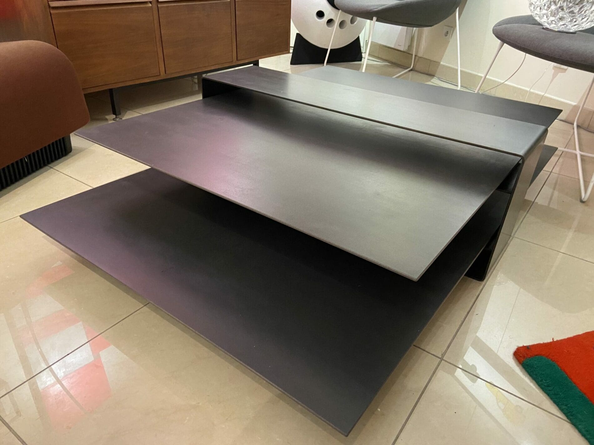 10surdix et Marion Steinmetz – Table basse céramique