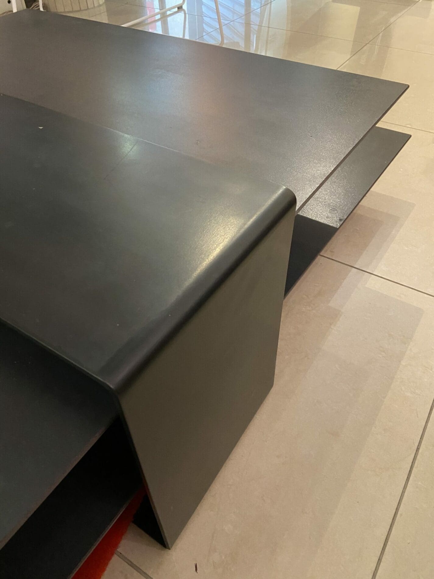 10surdix et Marion Steinmetz – Table basse céramique