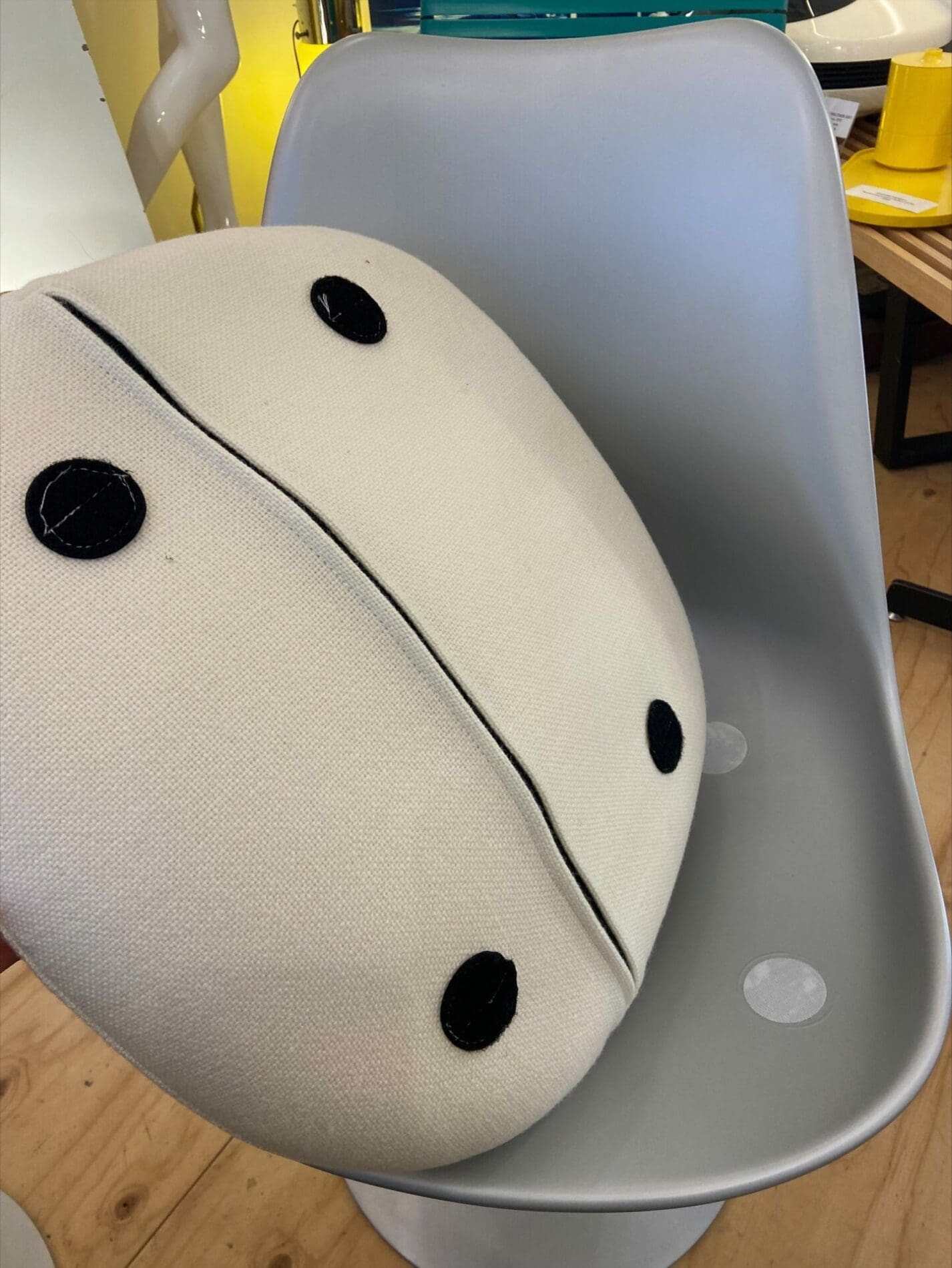 Eero Saarinen – 4 chaises « Tulipe » occasion