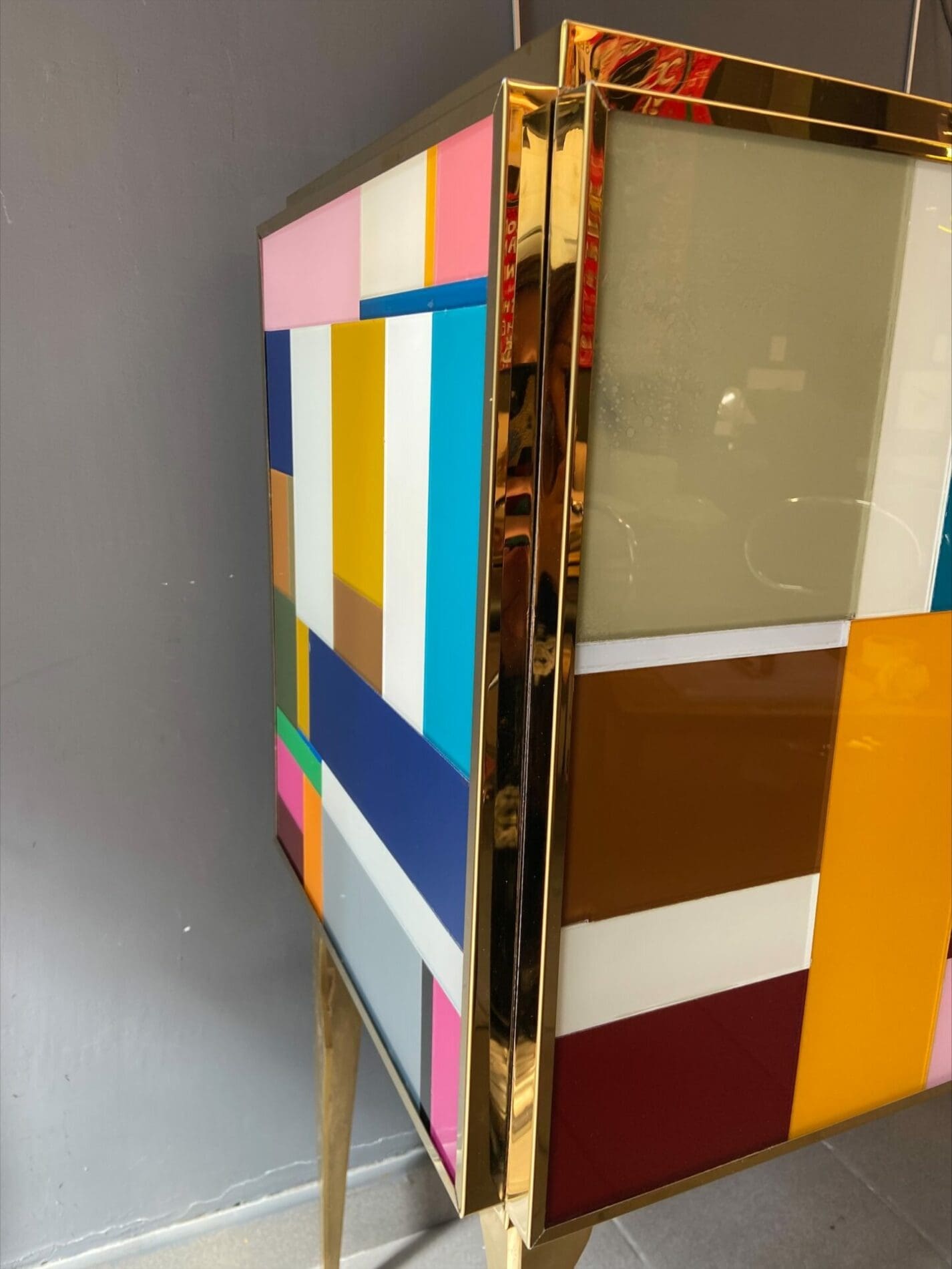 Cabinet en Laiton et Verre – Design Italien, Circa 1980