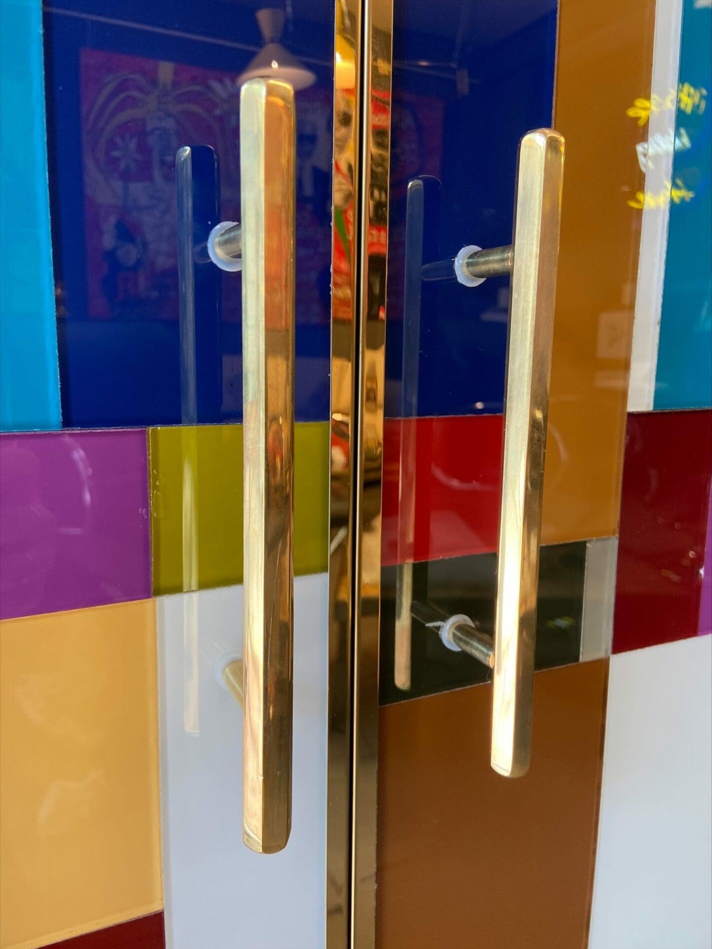 Cabinet en Laiton et Verre – Design Italien, Circa 1980