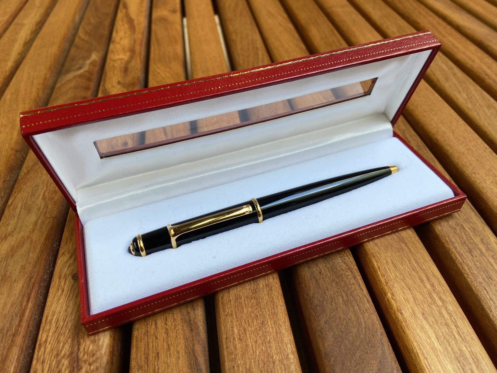 Cartier – Stylo à bille modèle “Diabolo”