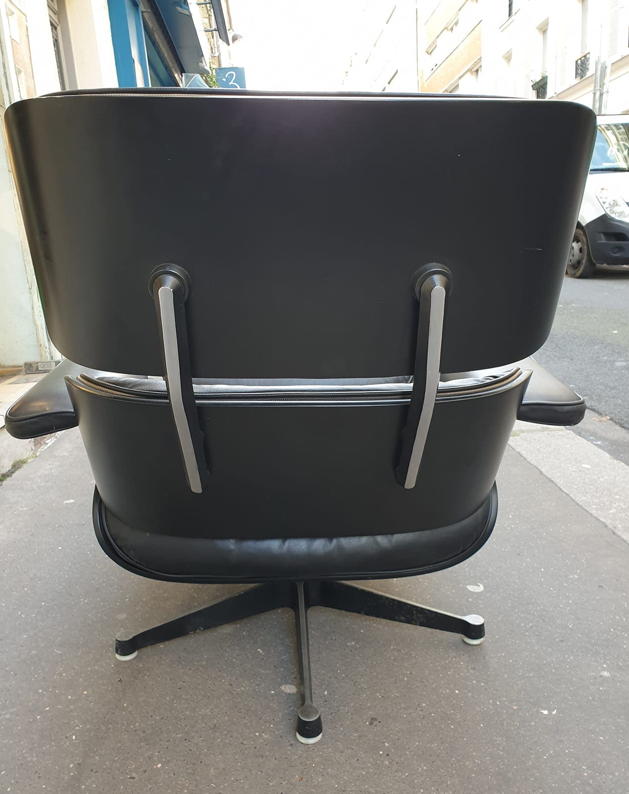 Charles Eames – Fauteuil Lounge + ottoman vintage