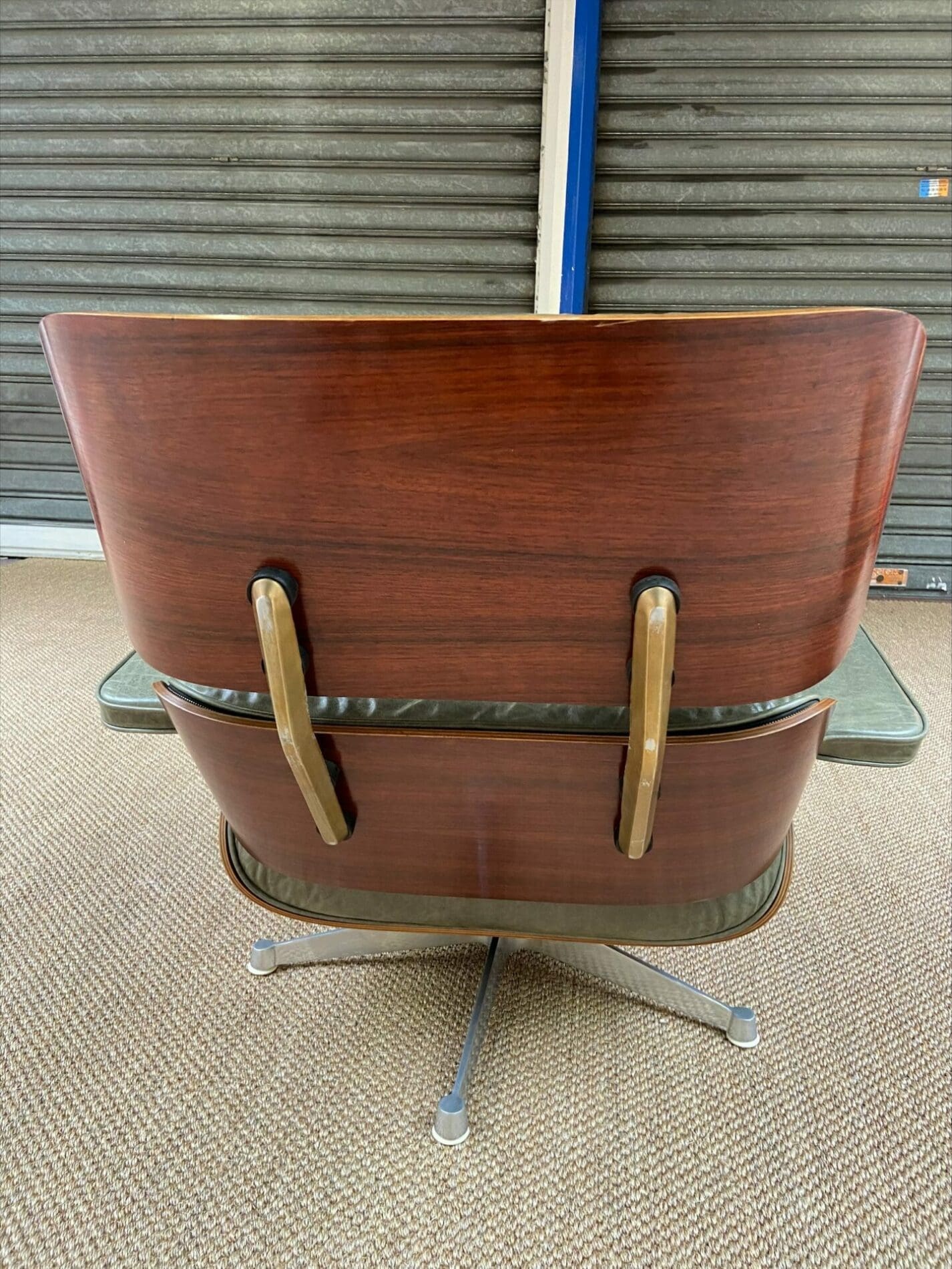 Charles Eames – Vintage Lounge chair et ottoman vert