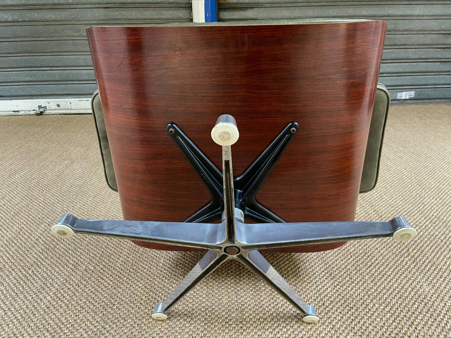 Charles Eames – Vintage Lounge chair et ottoman vert