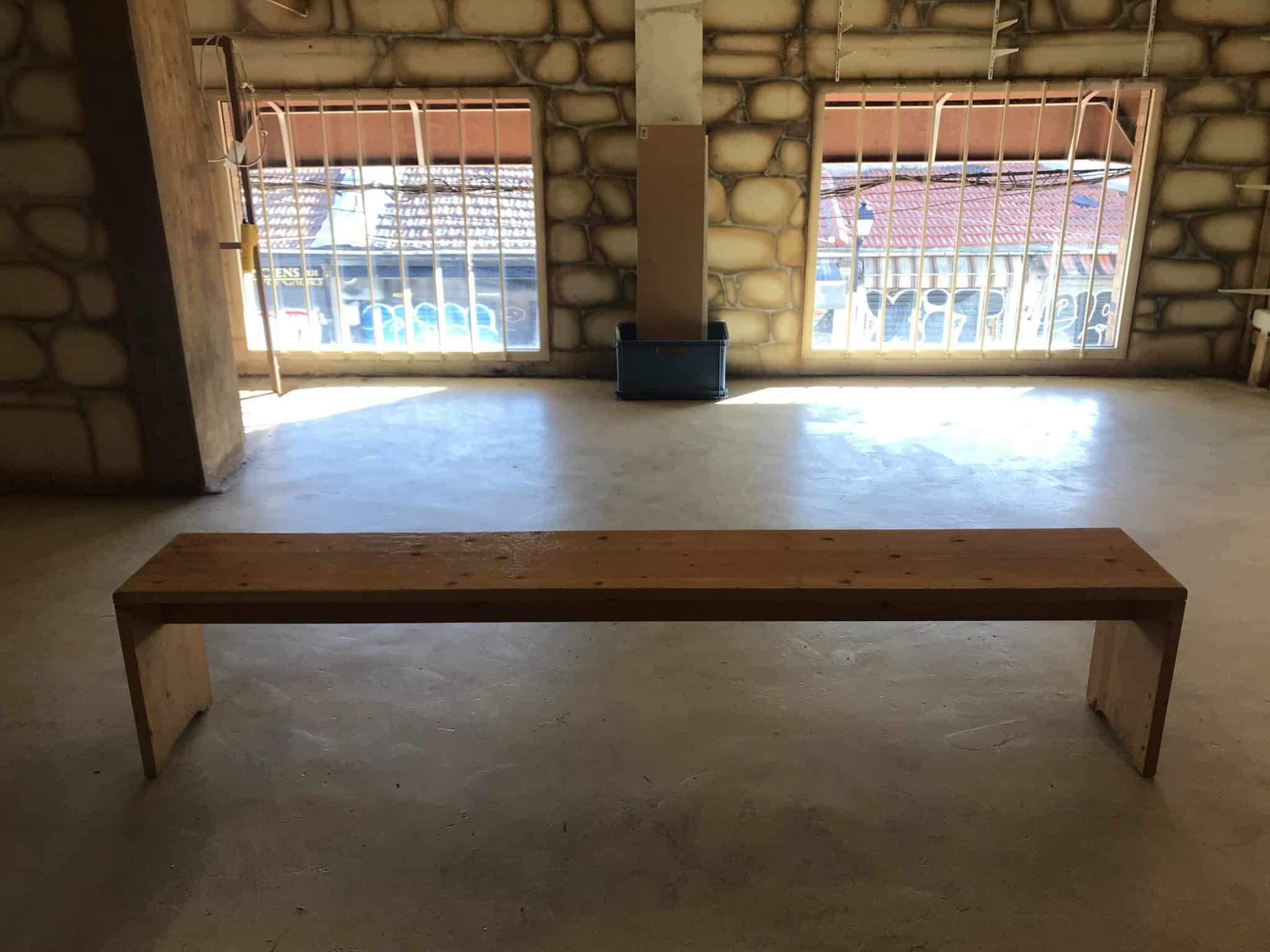 Charlotte Perriand – Banc en Pin – Les Arcs 1800