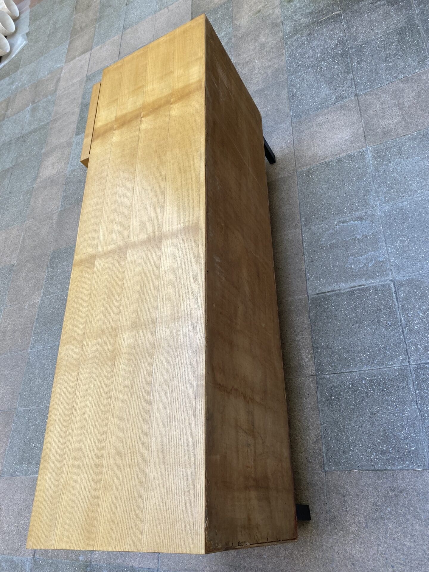 Charlotte Perriand – Enfilade Cansado
