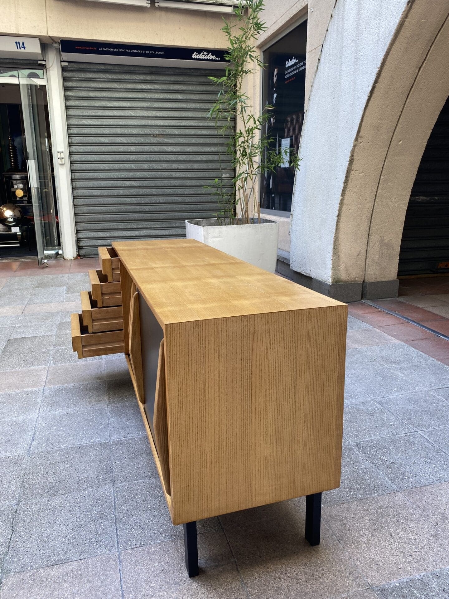 Charlotte Perriand – Enfilade Cansado