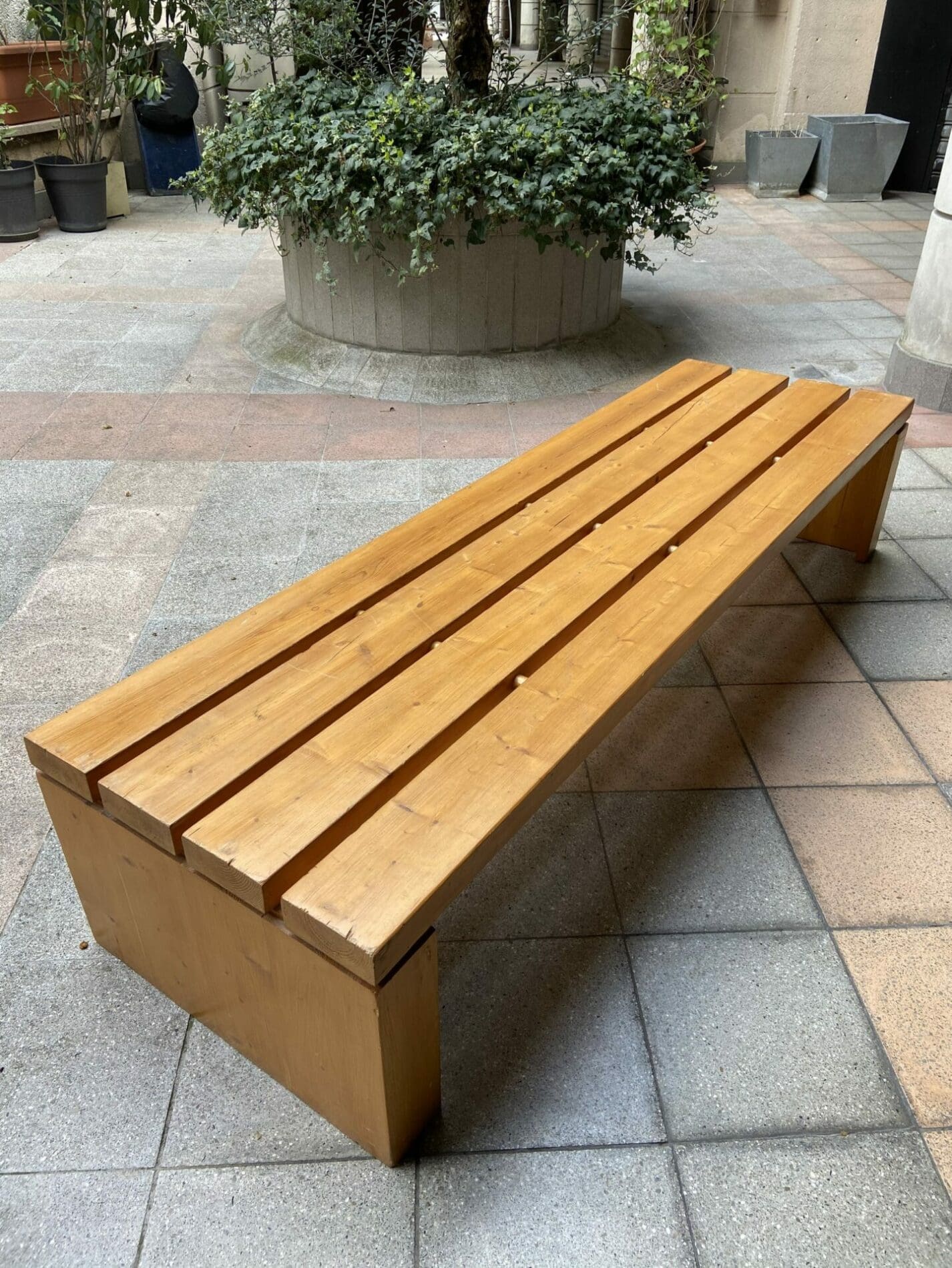 Charlotte Perriand – Rare Banc 4 lattes