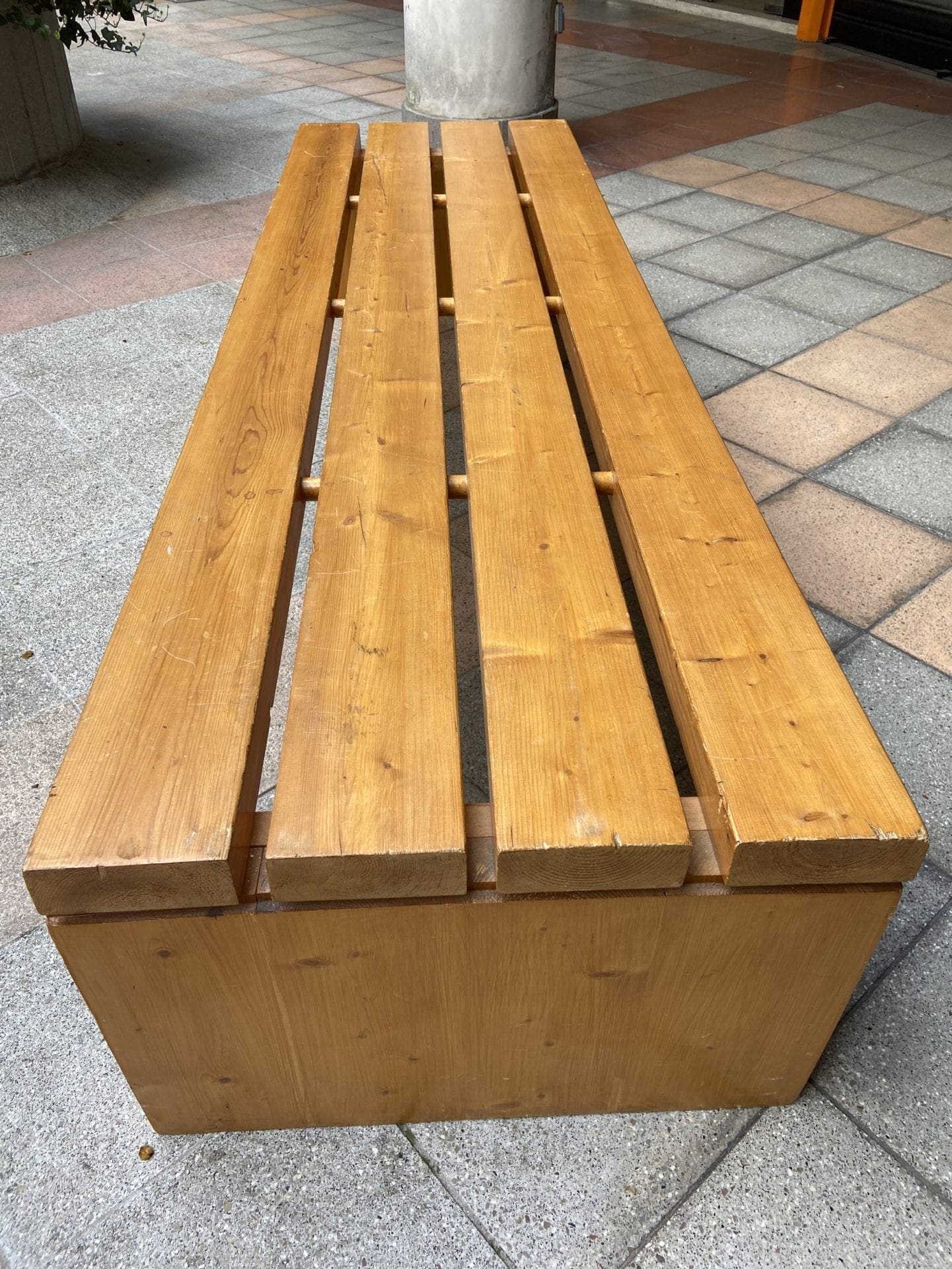 Charlotte Perriand – Rare Banc 4 lattes