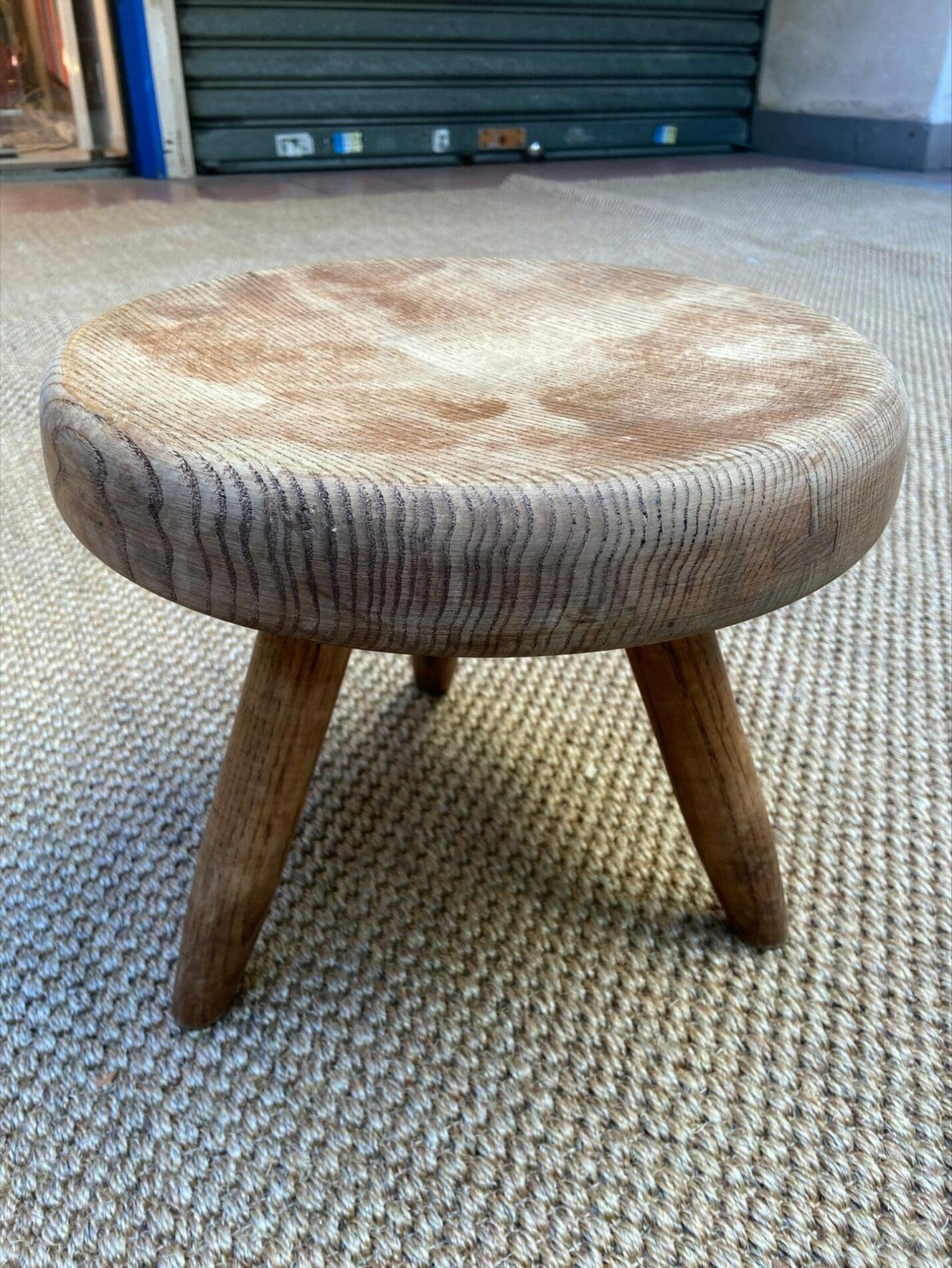 Charlotte Perriand – Tabouret berger bas frêne clair 1