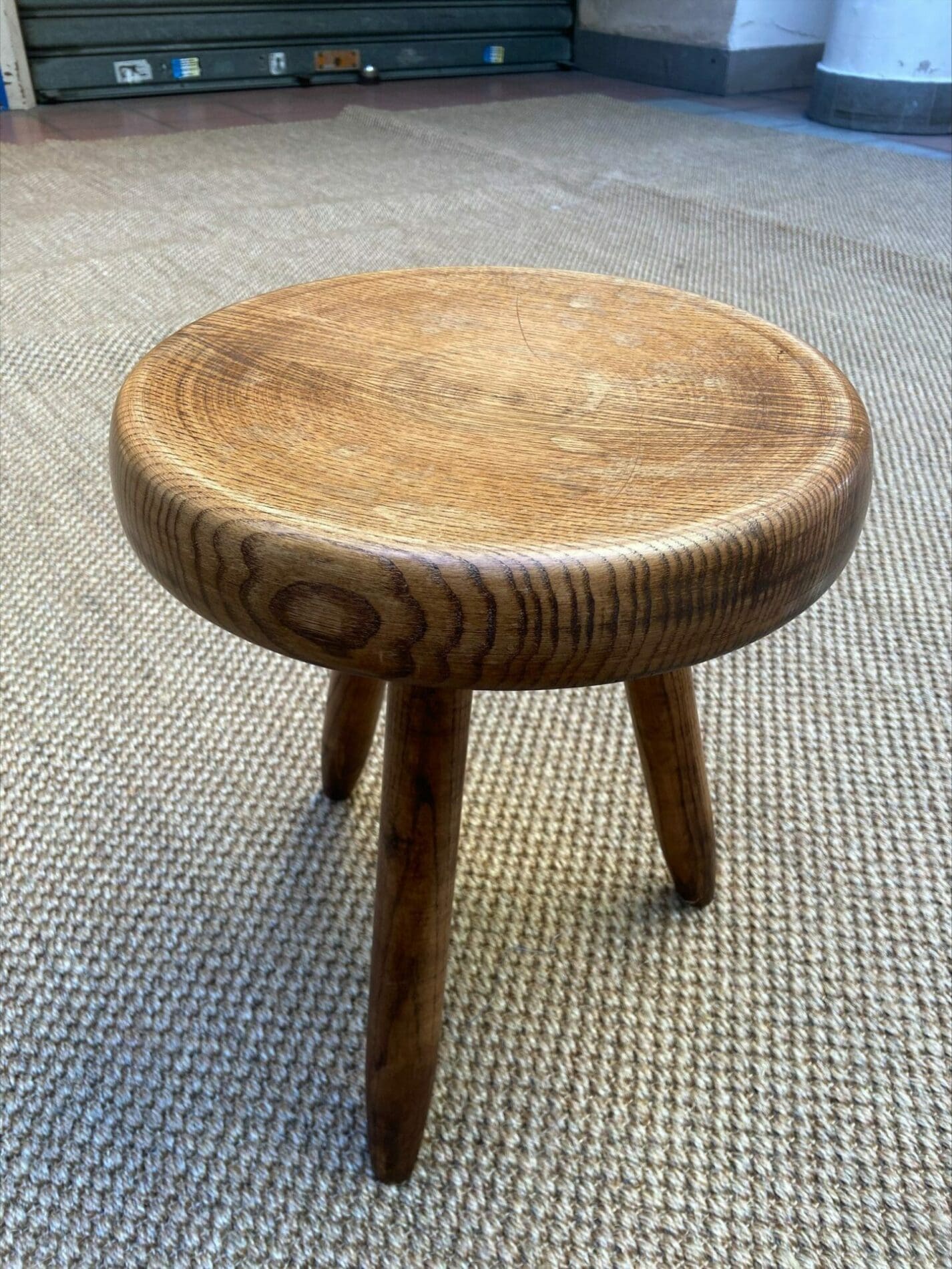 Charlotte Perriand – Tabouret berger haut 1