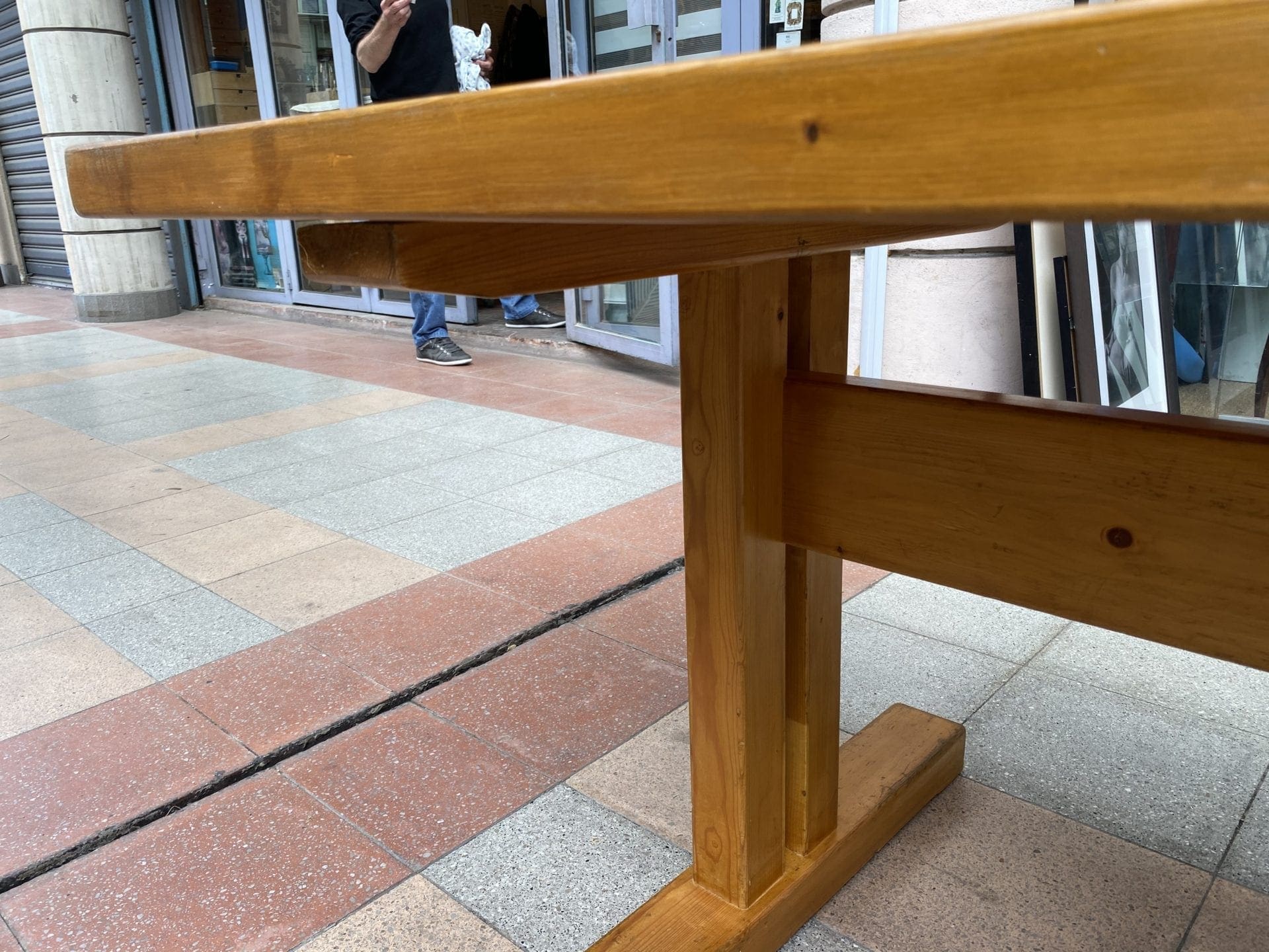 Charlotte Perriand – Table salle à manger – les arcs