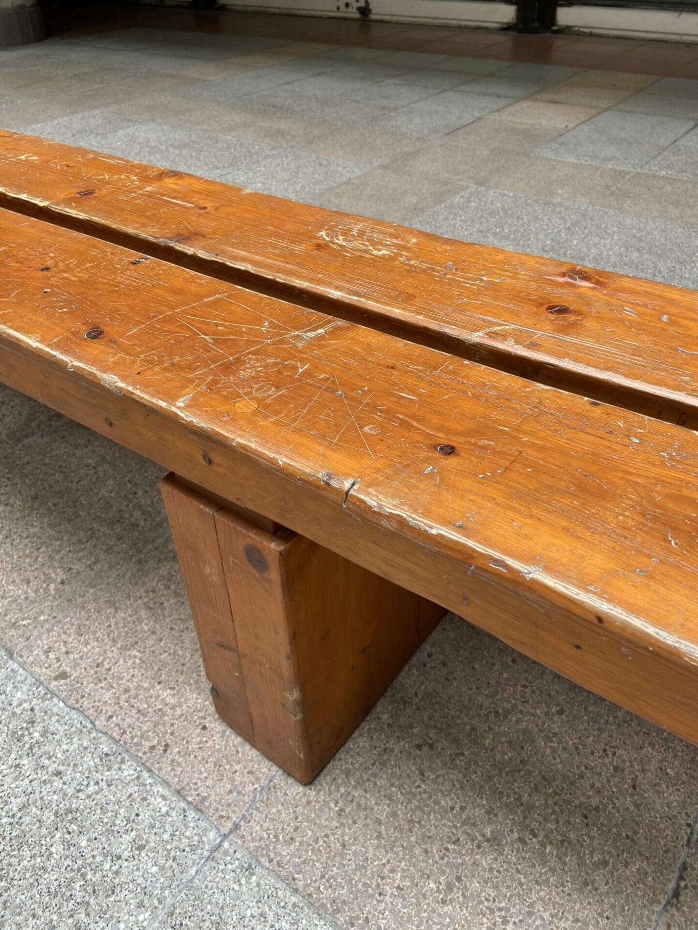 Charlotte Perriand – rare grand banc