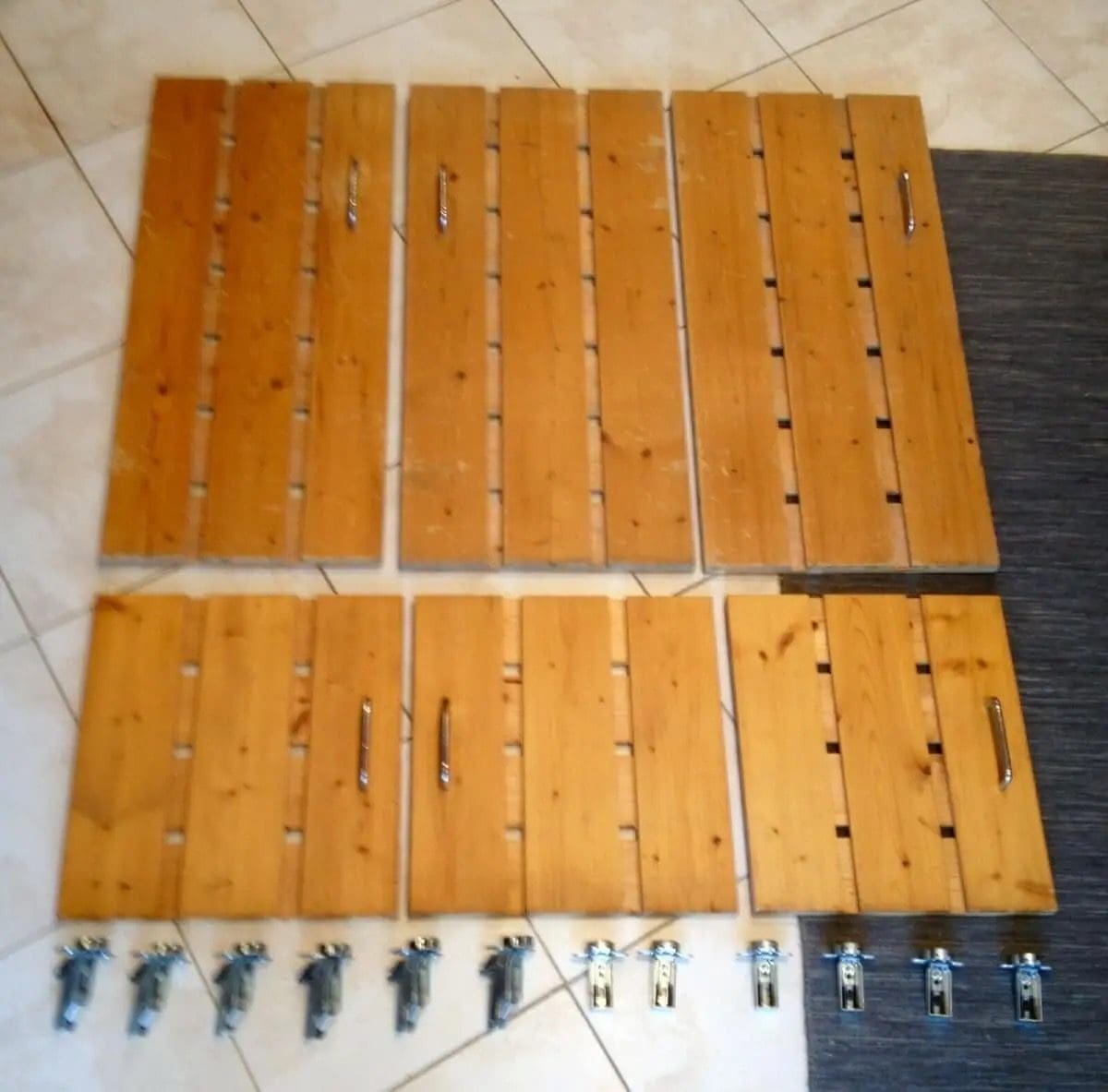 Charlotte Perriand – Ensemble de 6 portes de cuisine