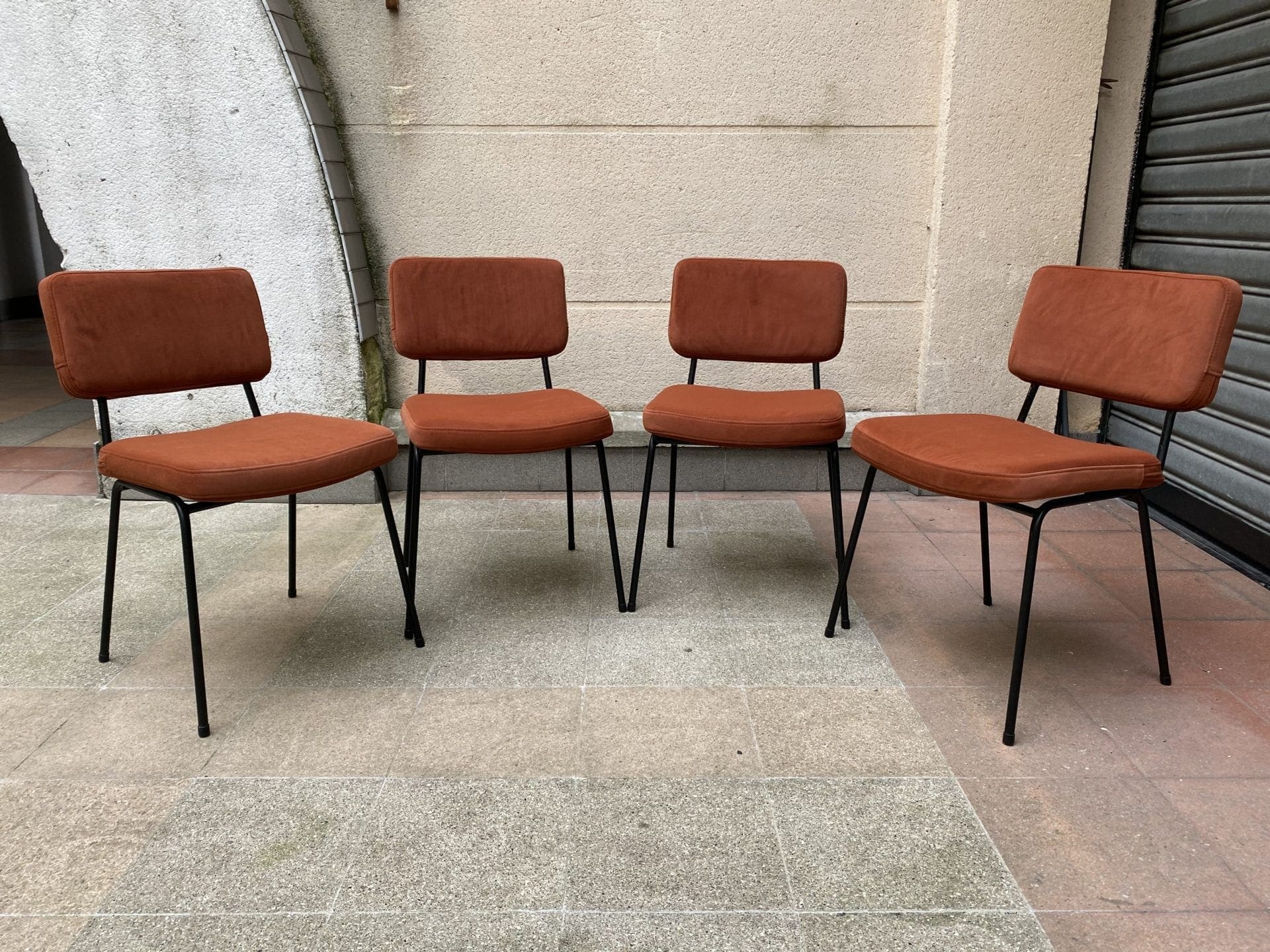 André Simard – Série de 4 chaises – Edition airborne