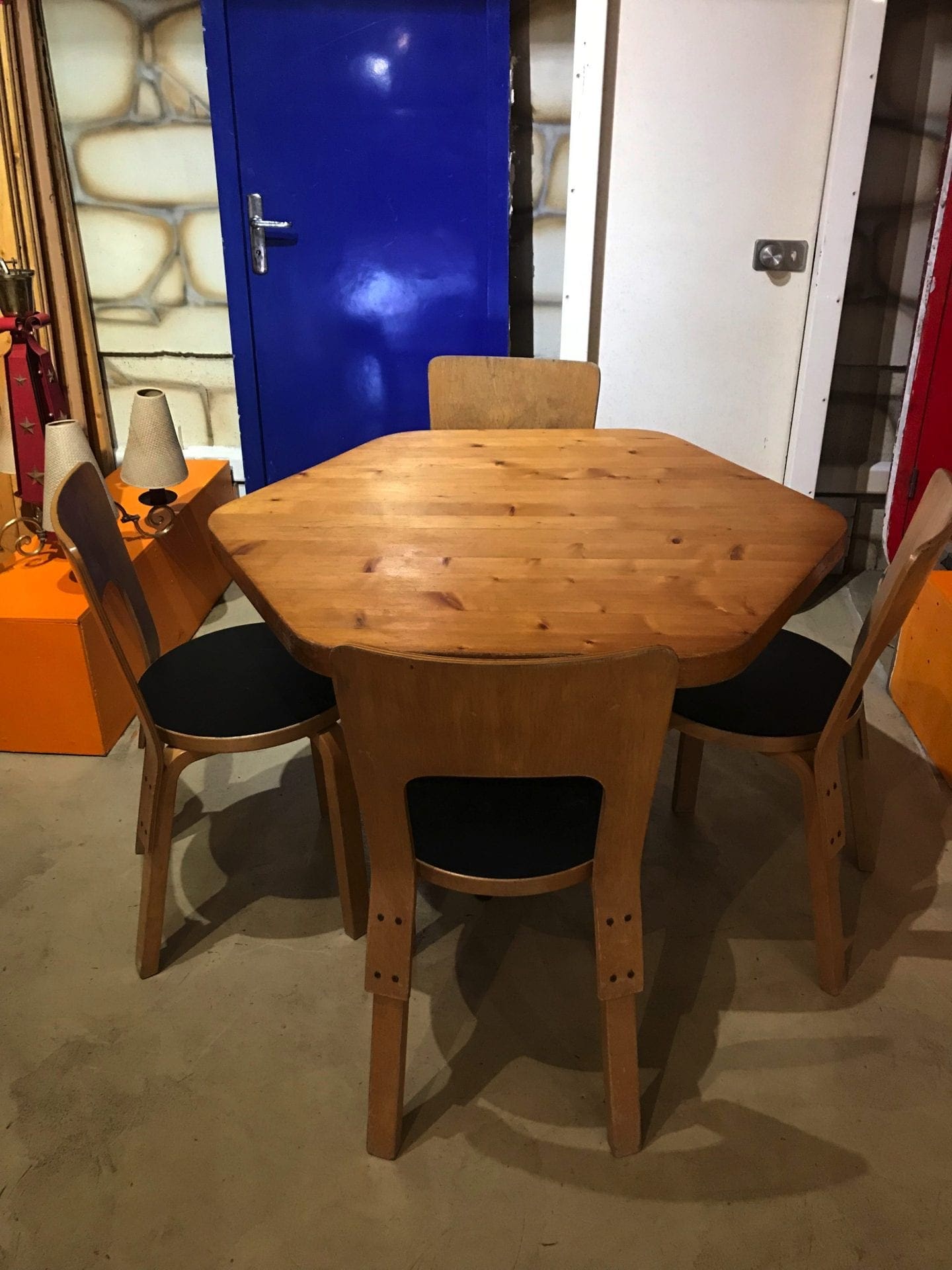 Alvar Aalto – 4 chaises – modèle 66