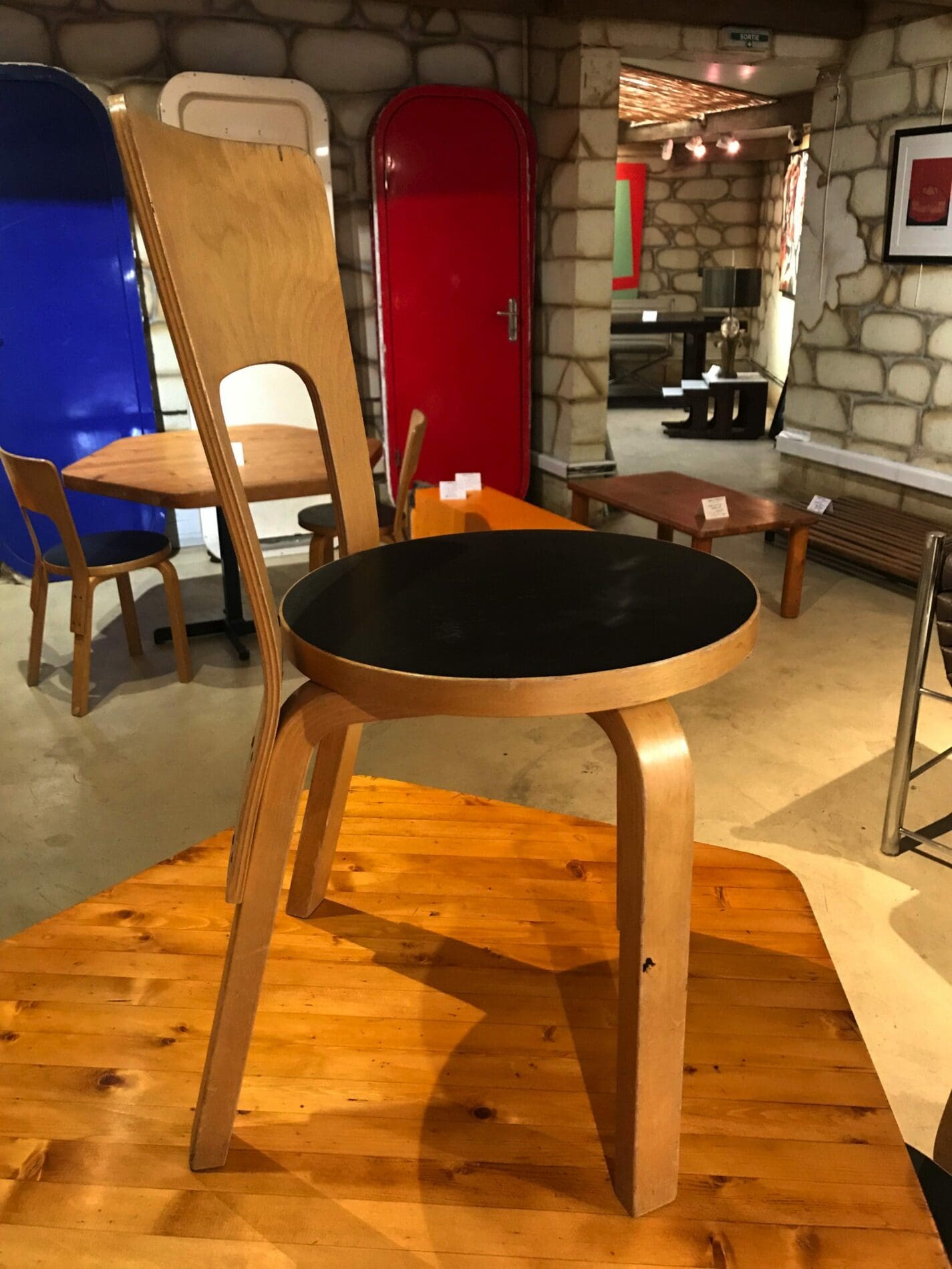Alvar Aalto – 4 chaises – modèle 66