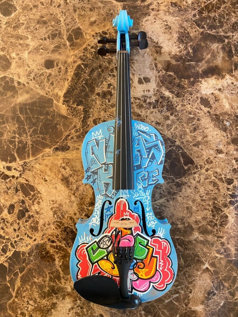 Alberto Blanchart – Tuned violin art