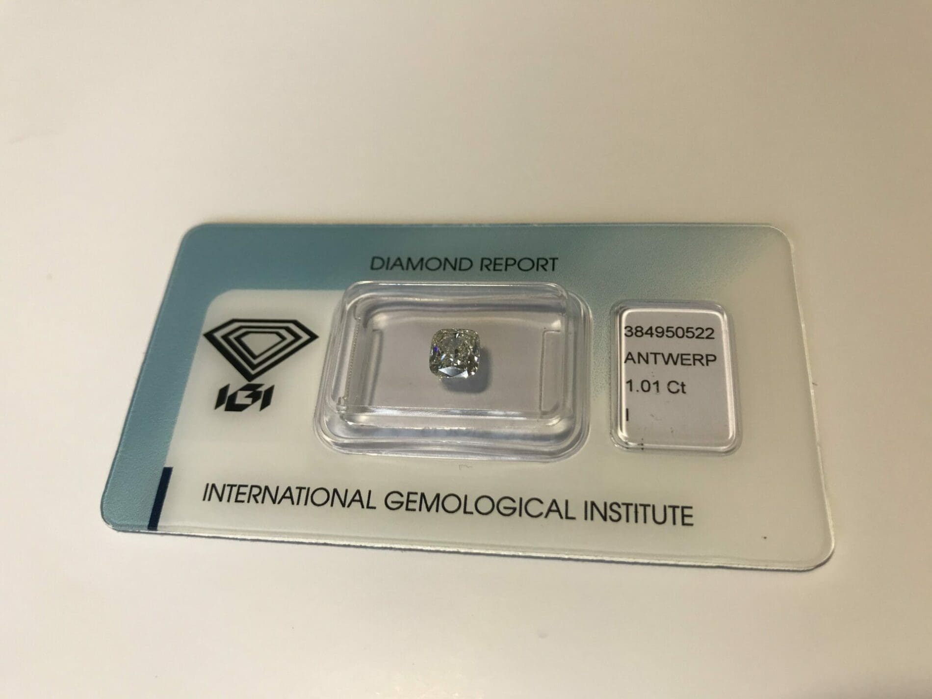 Beau diamant – 1.01 carat – papier et certificat