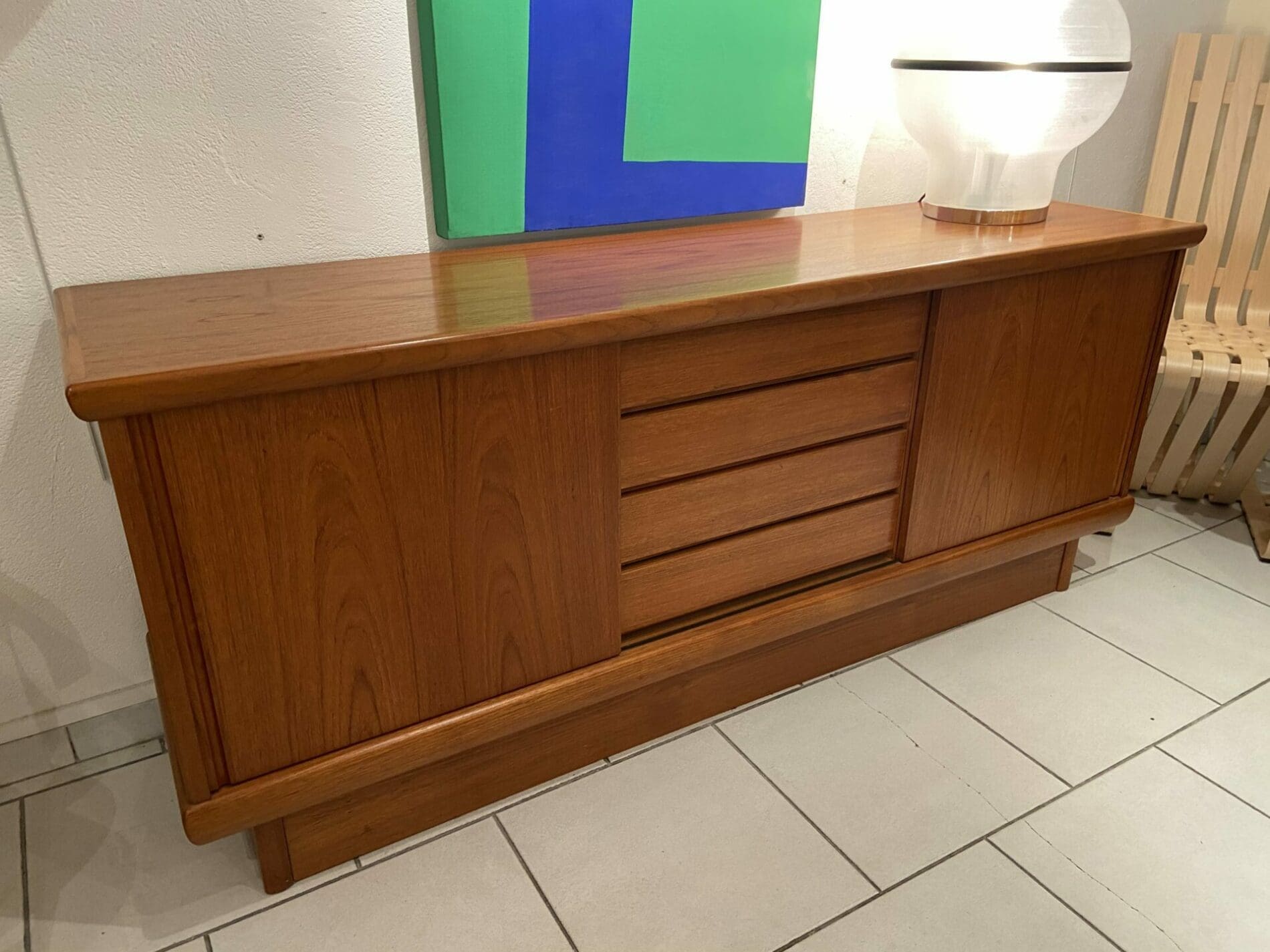 Buffet en Teck –  Travail nord américain