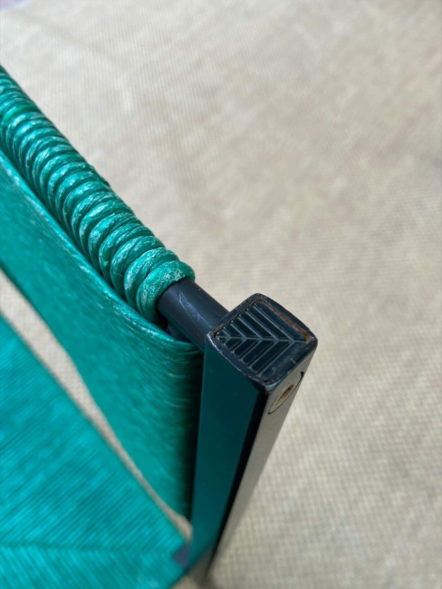 Giandomenico Belloti – 6 chaises modèle Paludis 150 vertes