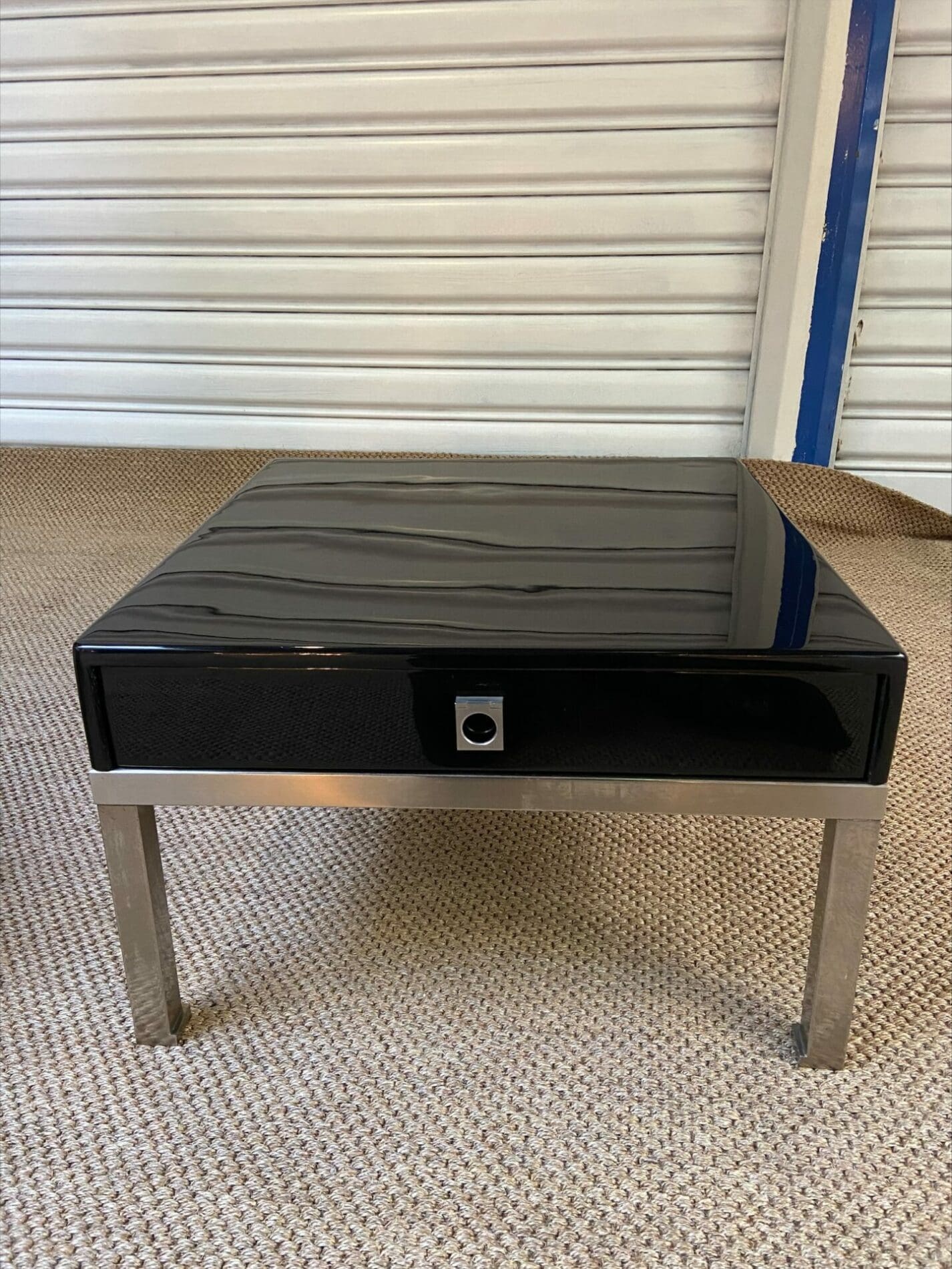 Table d’appoint par Guy Lefèvre pour Maison Jansen, circa 1970