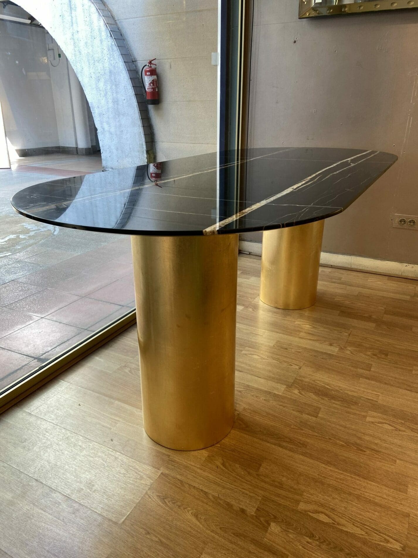 Di Froscia – Table feuille d’or 24 carats